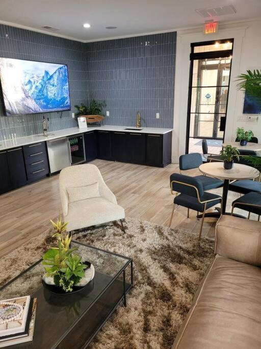 South Charlotte'S Cozy & Modern Lejlighed Eksteriør billede