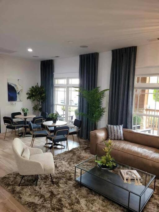 South Charlotte'S Cozy & Modern Lejlighed Eksteriør billede